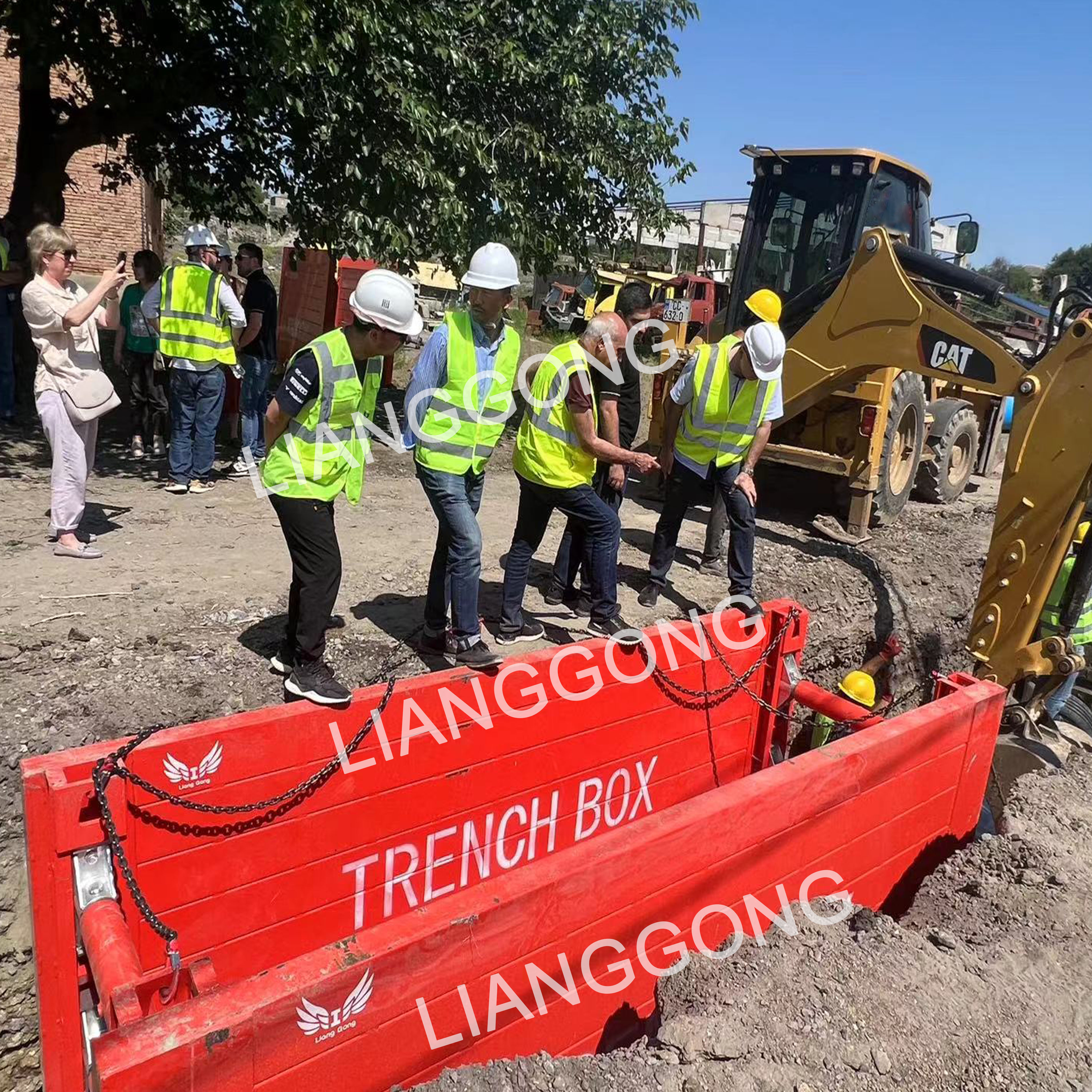 Customized Trench Box China Manufacturer Shoring Formwork for Excavation Construction