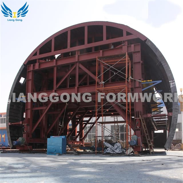 Lianggong Steel Hydraulic Tunnel Lining Trolley Hydraulic Platform Trolley for Railway and Highway Tunnel Construction